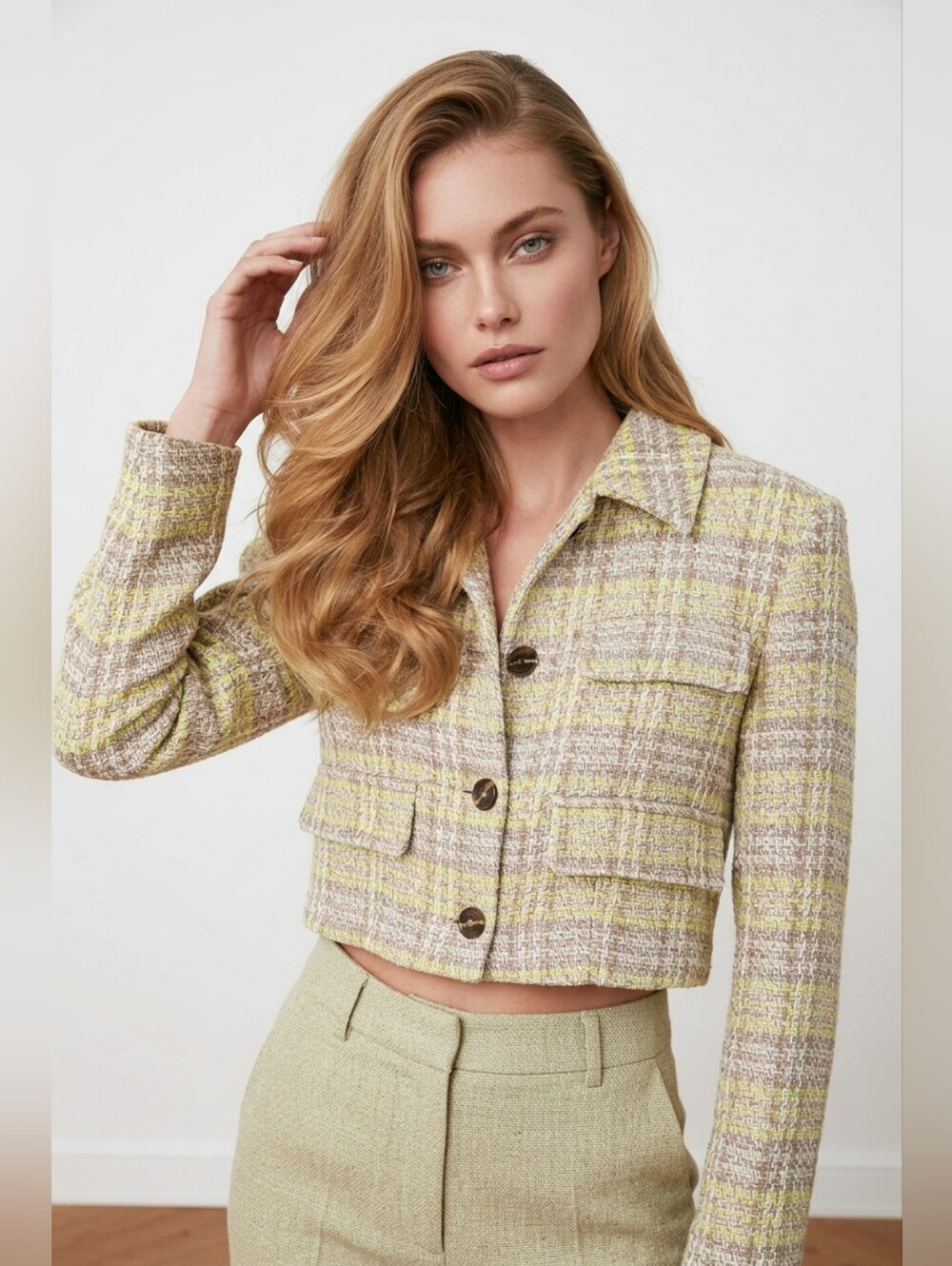 NWT Zara Cropped Tweed Jacket Beige Yellow Size Medium